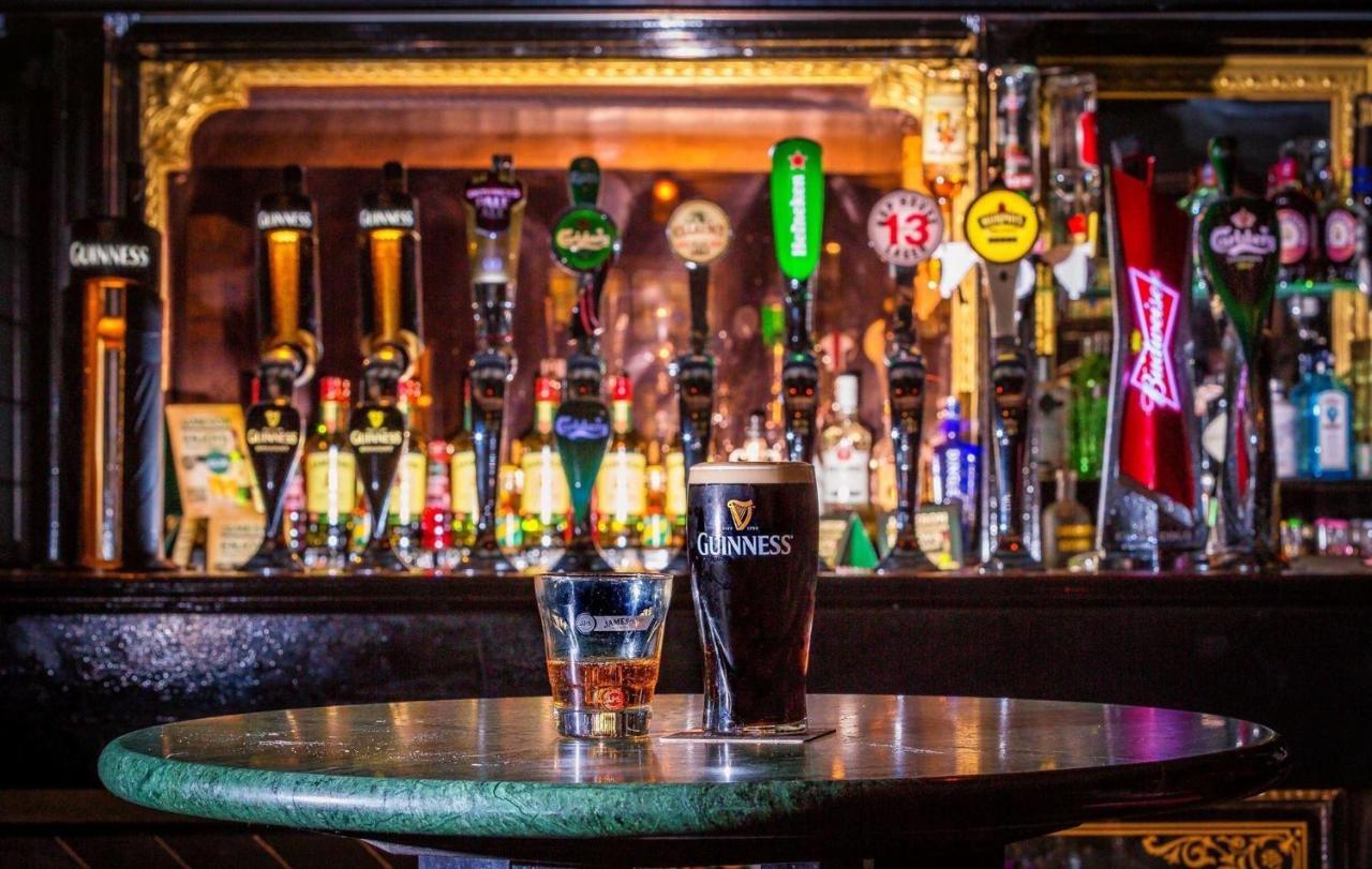 Charlie Foleys Bed & Breakfast Killarney Bagian luar foto